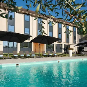 Hotel Domaine De Charmeil